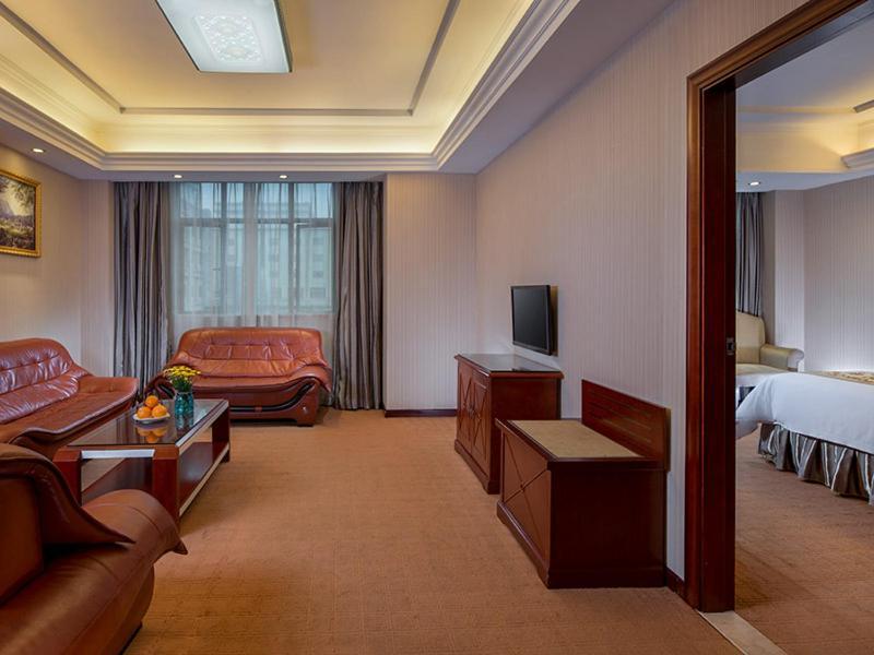 Vienna Hotel Guangzhou Airport 2 Εξωτερικό φωτογραφία